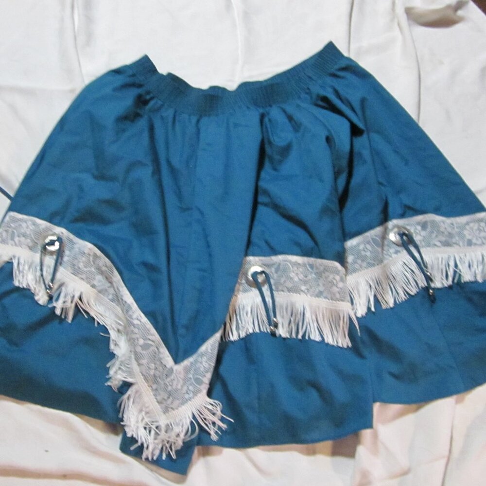 vtg Malco Modes full western skirt lg lace conchos and fringe full sweep LG
